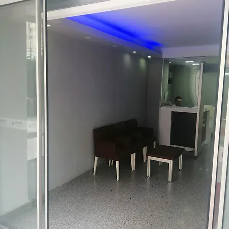 Aparthotel City Home