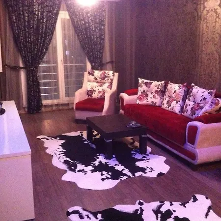 City Home Apartahotel 2*