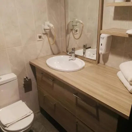 Aparthotel City Home 2*